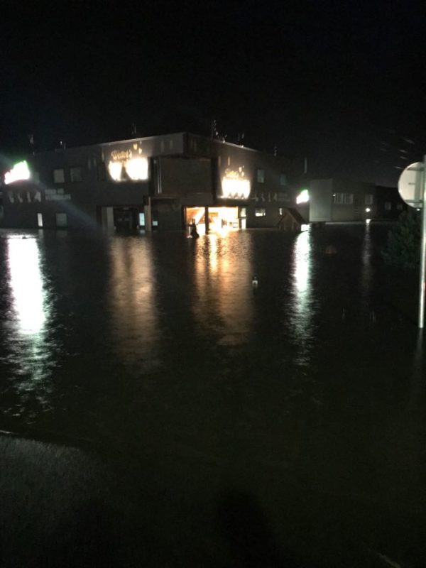 Wetter Wild Überschwemmung in Schnann